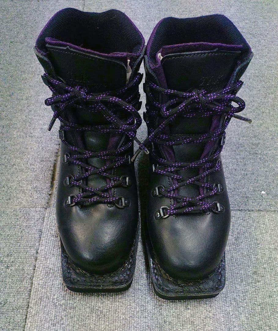 Andrew　RIFUGIOテレマーク革ブーツ