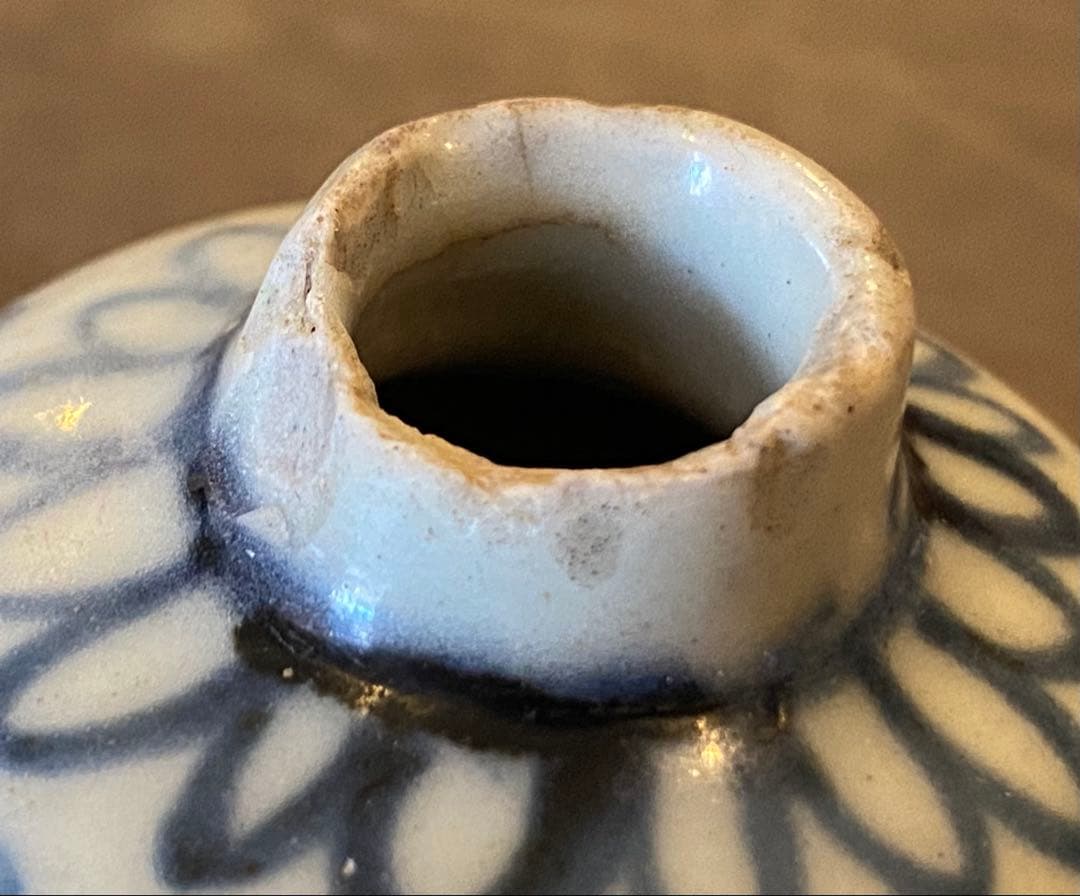 スワトウ陶磁器　ミニ花器　鑑賞台付　　　 一輪挿し　ヴィンテージ　レア