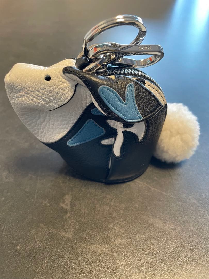 【LOEWE】うさぎ チャーム