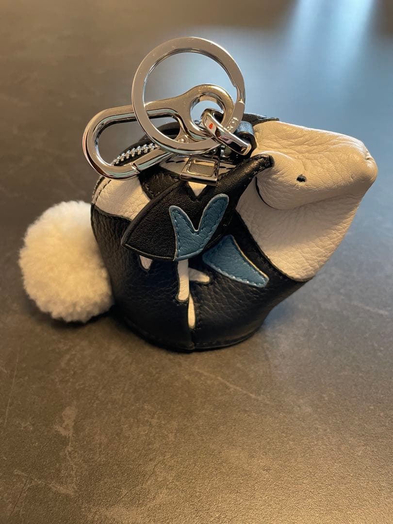 【LOEWE】うさぎ チャーム