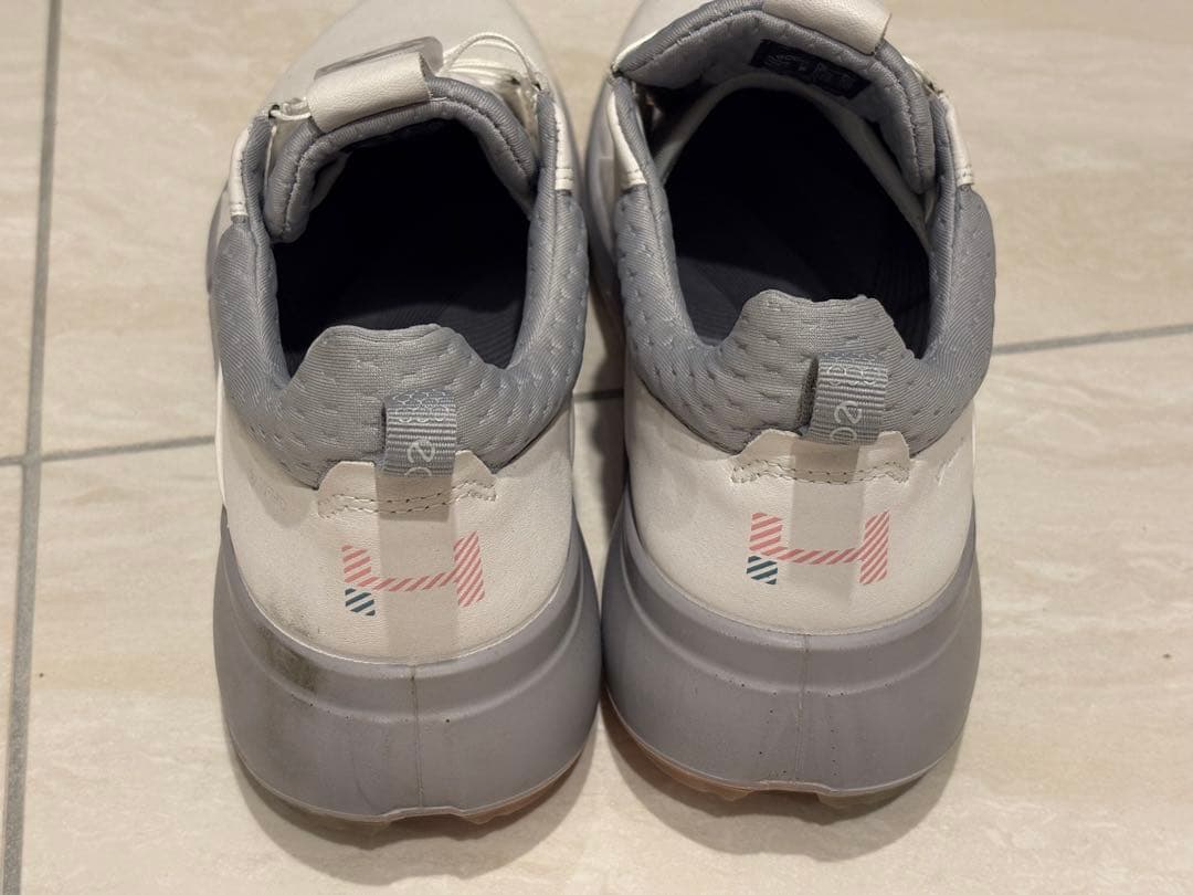 ecco レディースゴルフシューズ