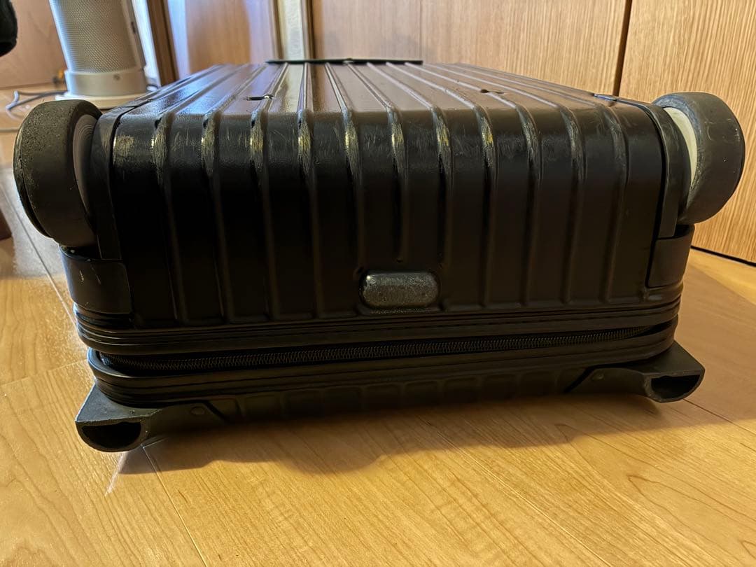 リモワ RIMOWA2輪　ポリカーボネート製『ジャンク品として』