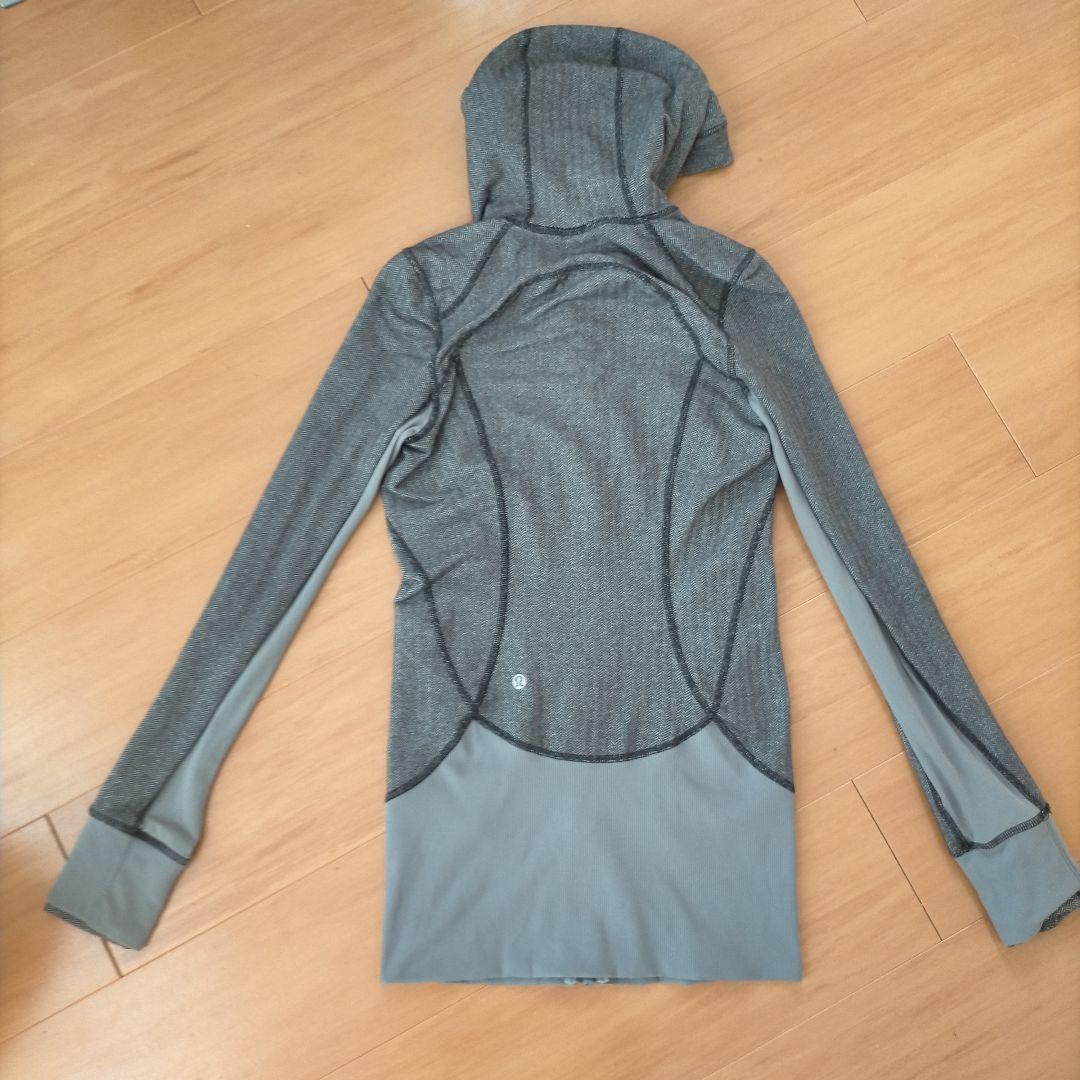 ルルレモン lululemon パーカー 2