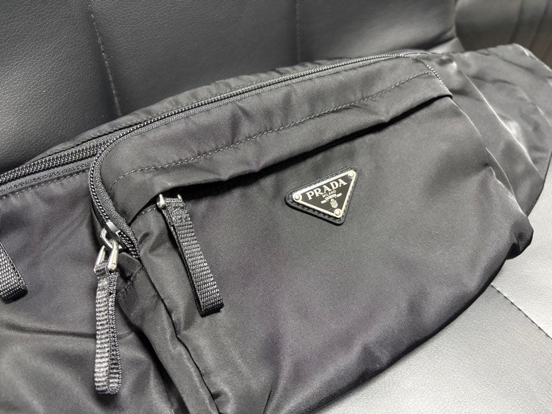 【極美品・正規品】PRADA プラダ 2VL005 ボディバッグ ブラック