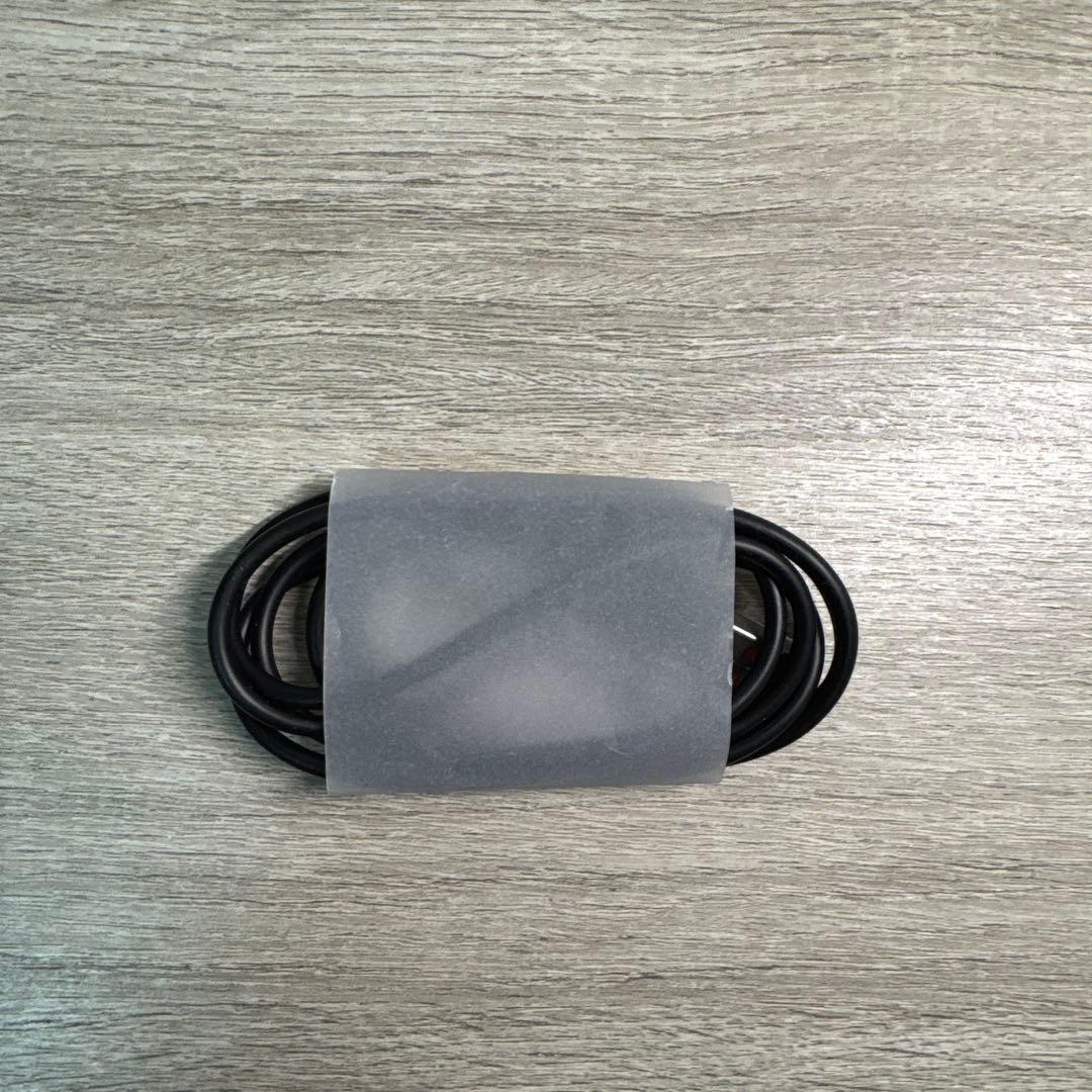 jbl charge5 ブラック　と　カバー