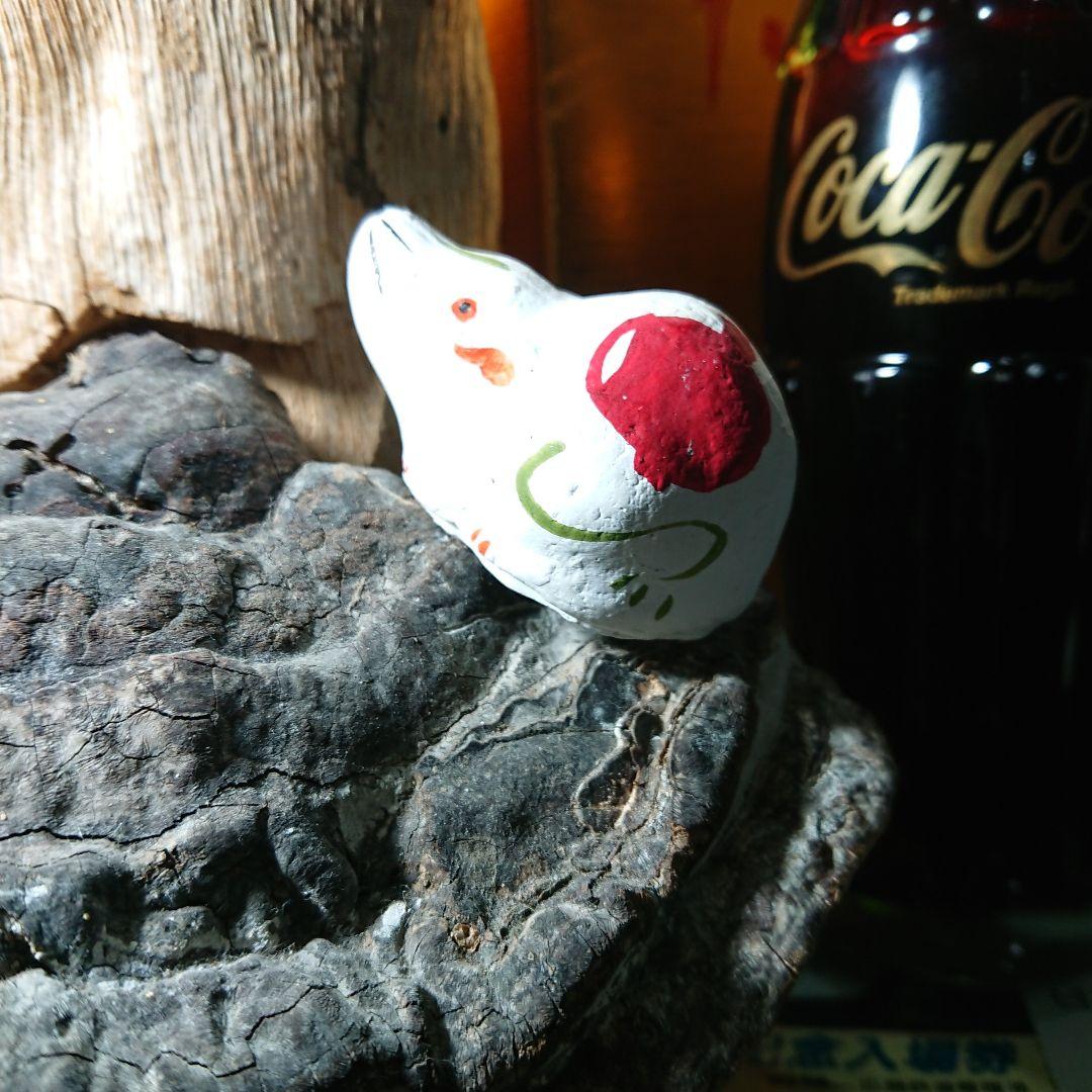 民芸品  兎3匹  土人形  猿の腰掛け 台付き