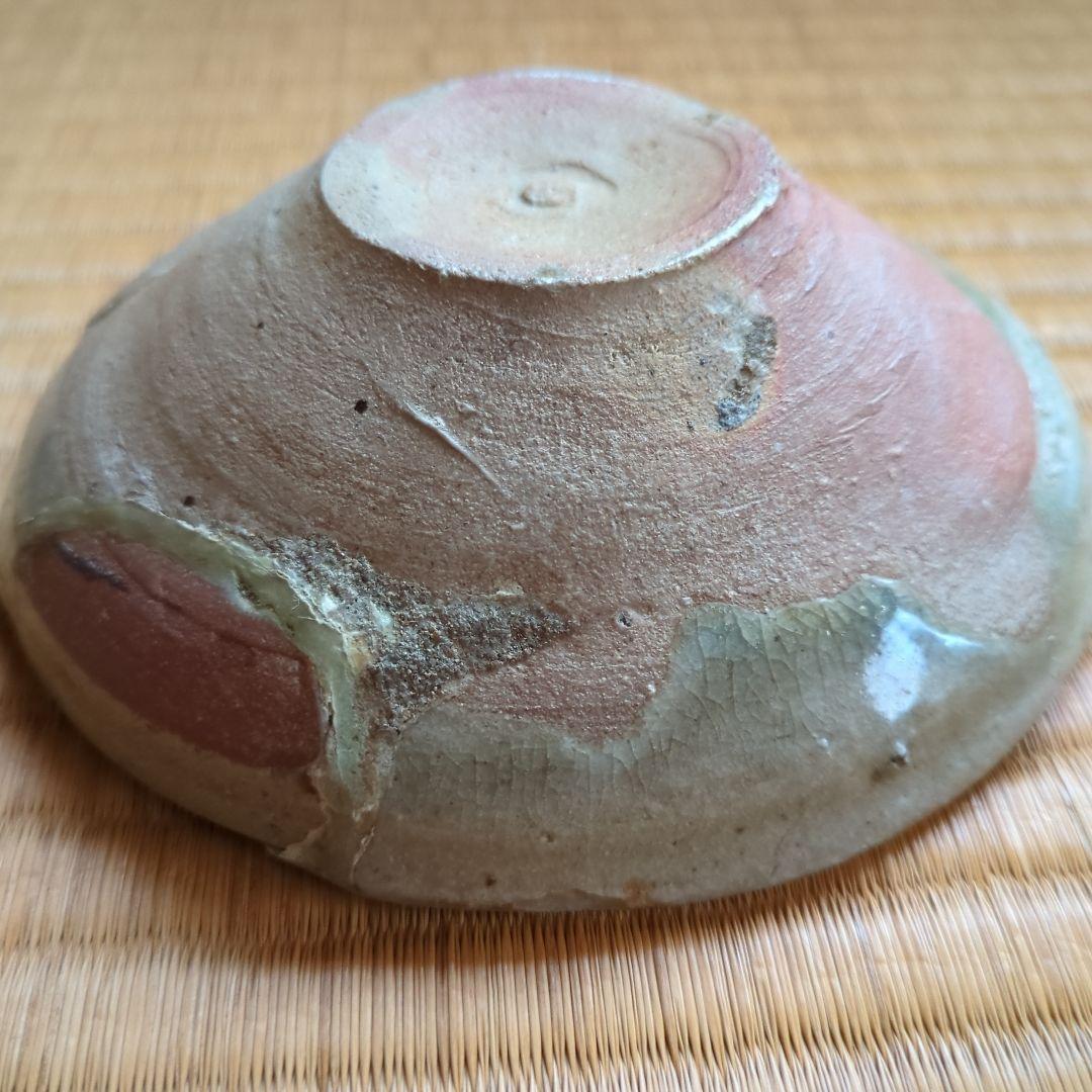 陶器製円形皿 木箱付き 古唐津茶碗　桃山時代　発掘品　骨董品　古美術　皮鯨　馬盥