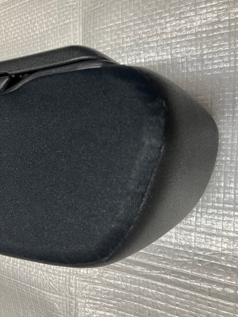 ♦︎ダイハツ　タントカスタムLA600S★純正アームレストレザー★