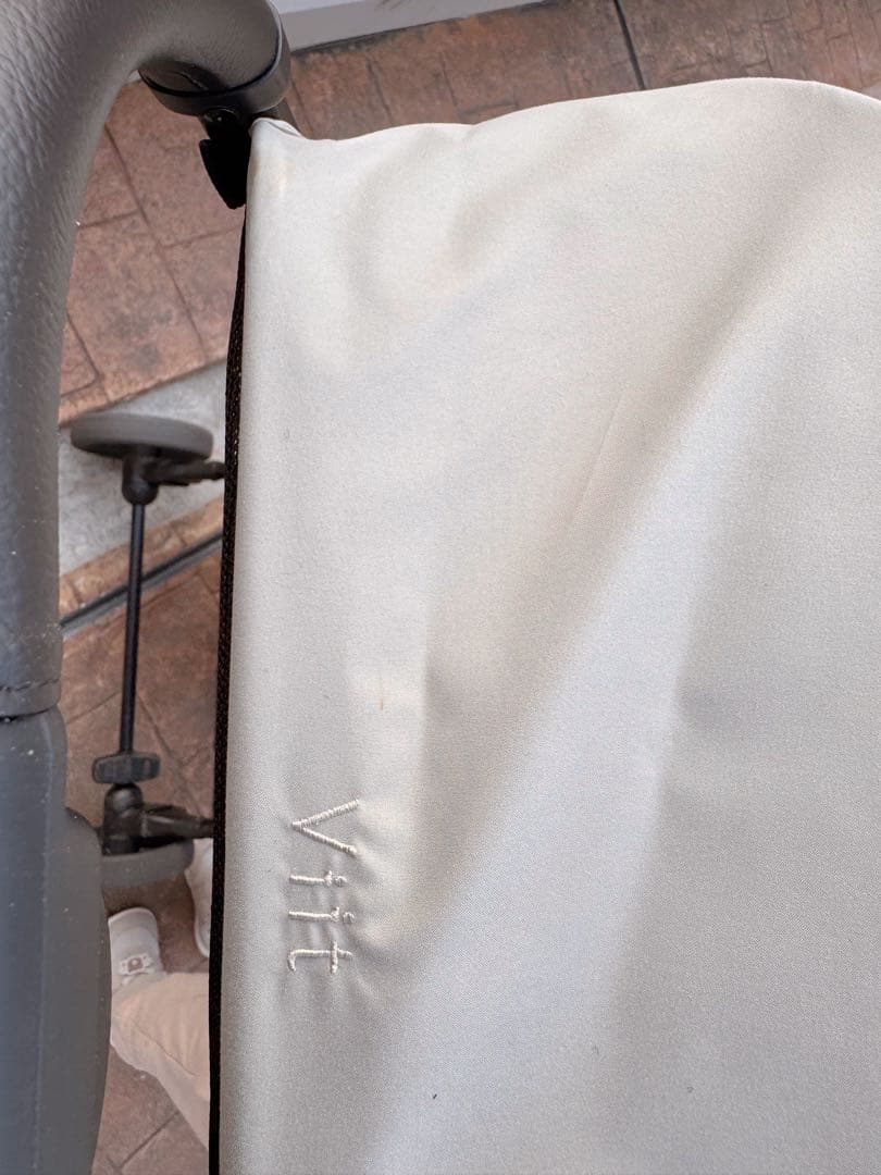 【良品】スイスイ走行性抜群&片手折り畳み◎Apricaヴィット ベージュ