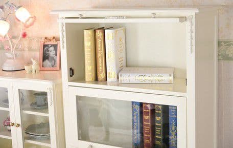 要問い合わせ♥️お店のディスプレイに♥️天使の羽がステキ♥️白家具　チェスト