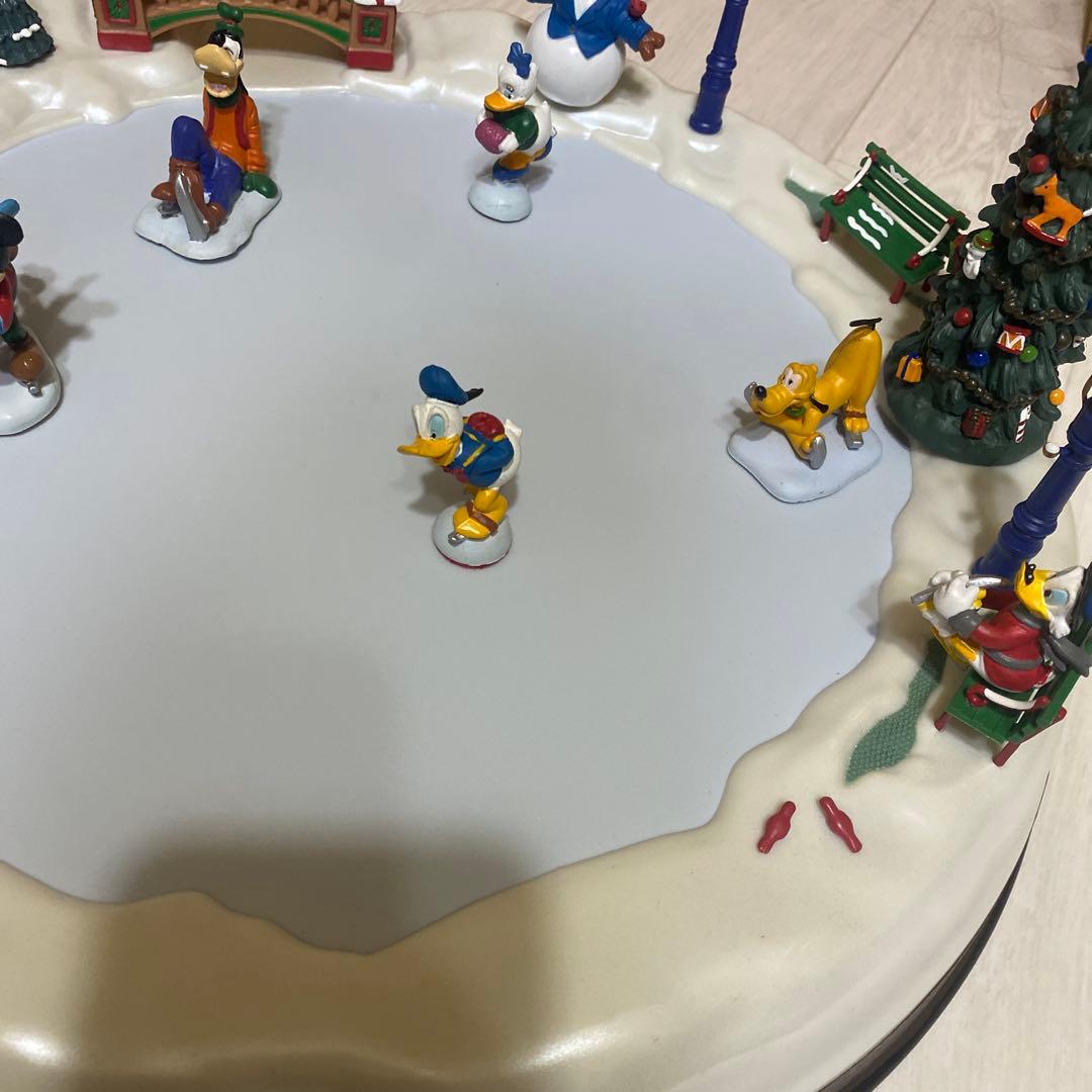 ディズニー　Mickey’s Holiday Skaters