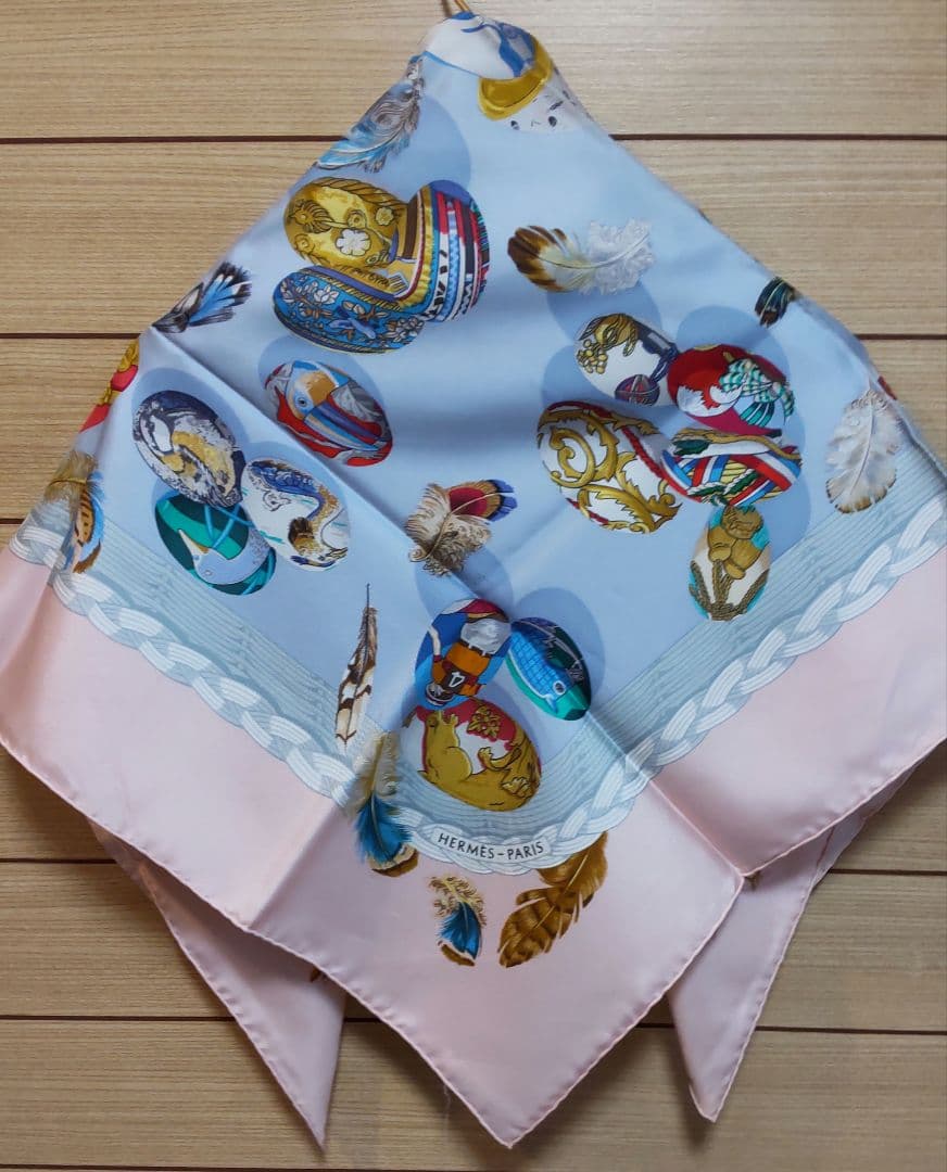 HERMES 　カレ90 COUVEE D'HERMES エルメスの雛たち