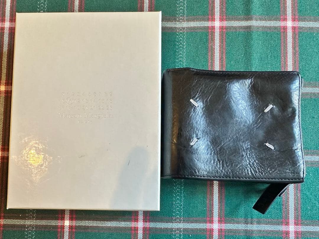 メゾンマルジェラ　二つ折り財布　シボ革　S55UI0288