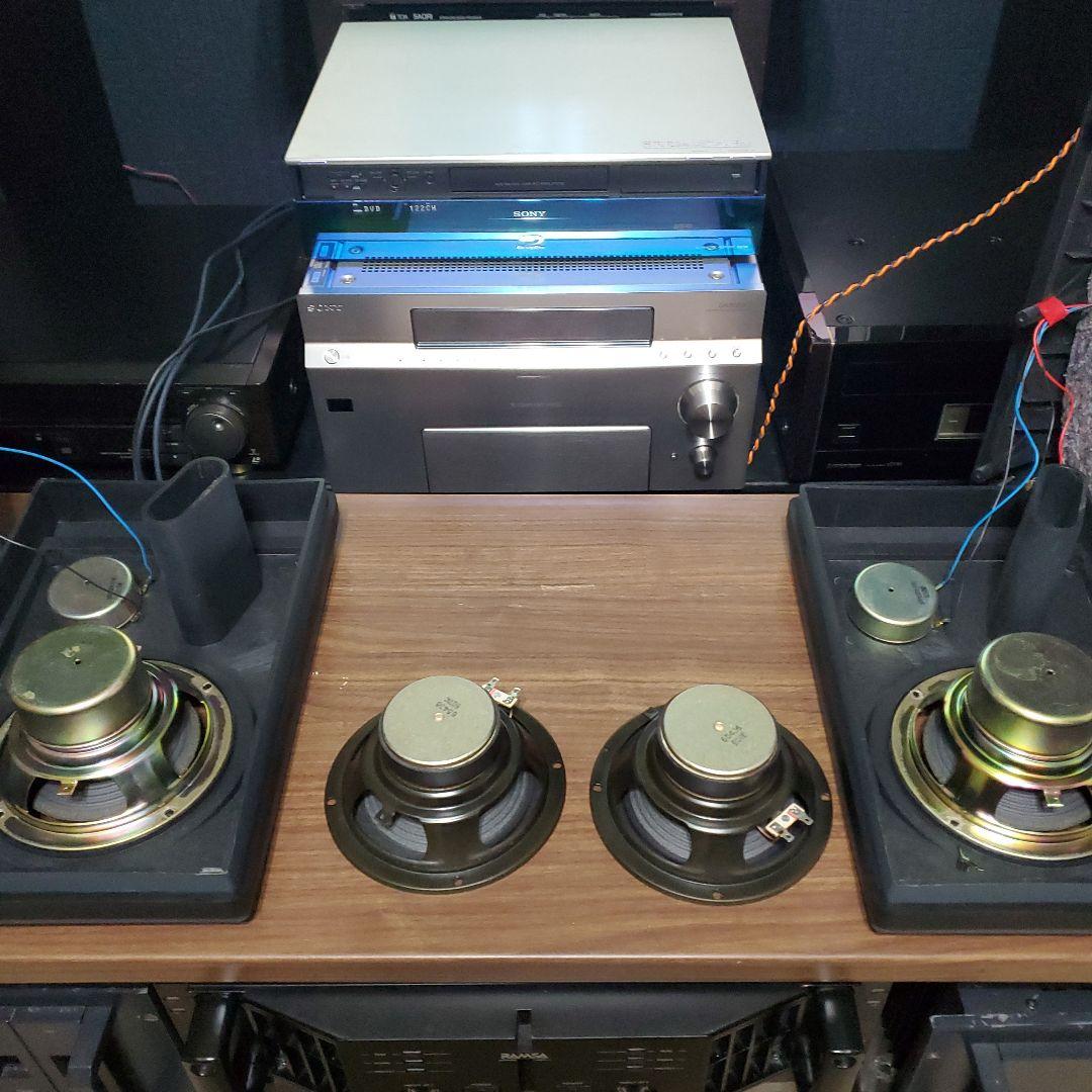 元箱付き！　JBL定番モニター