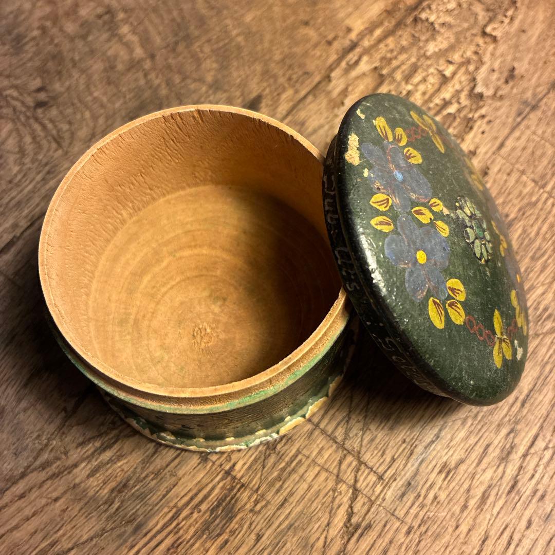 スウェーデン アンティーク 木箱