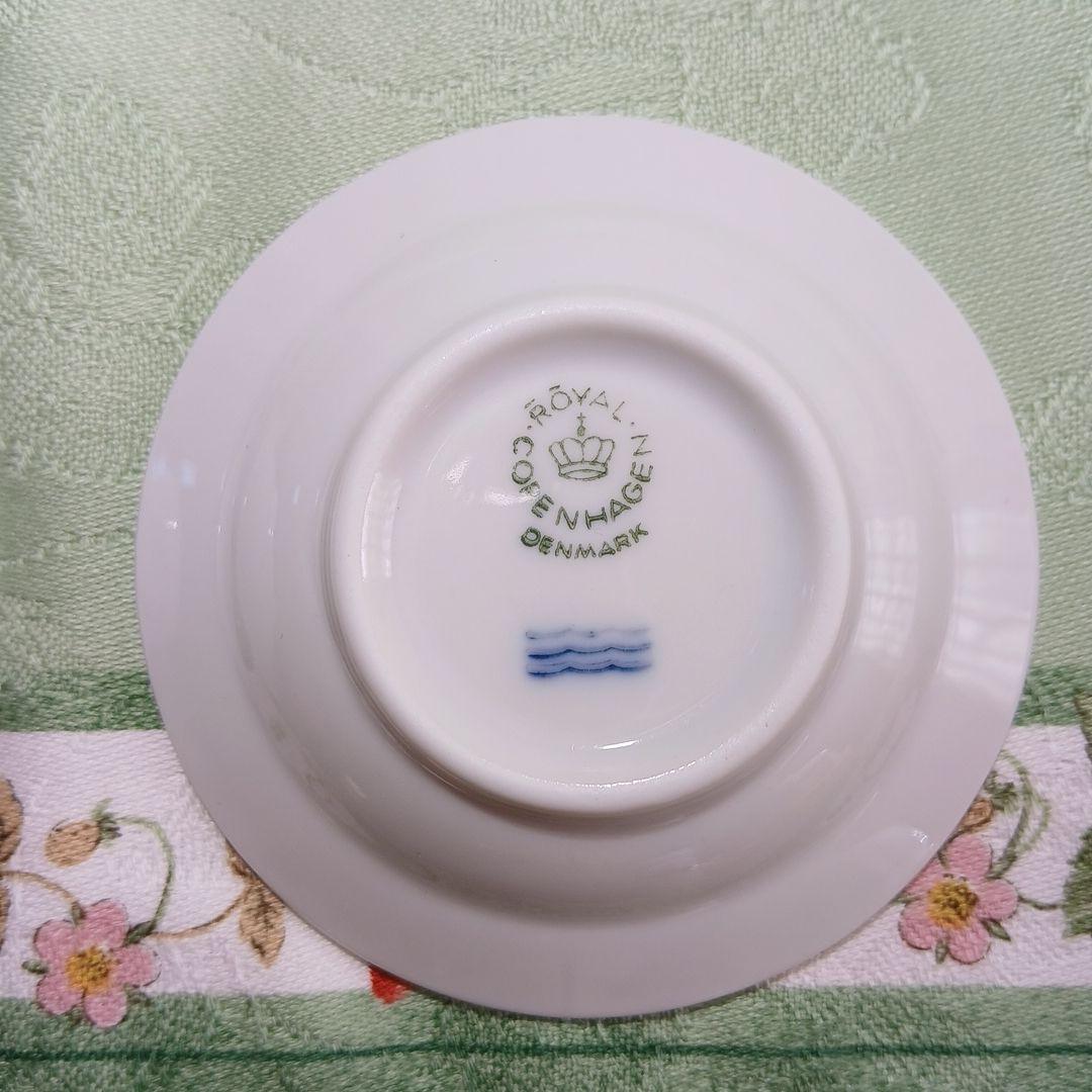 ロイヤルコペンハーゲン　ホワイトフルーテッド　ハーフレース　バタープレート　2個