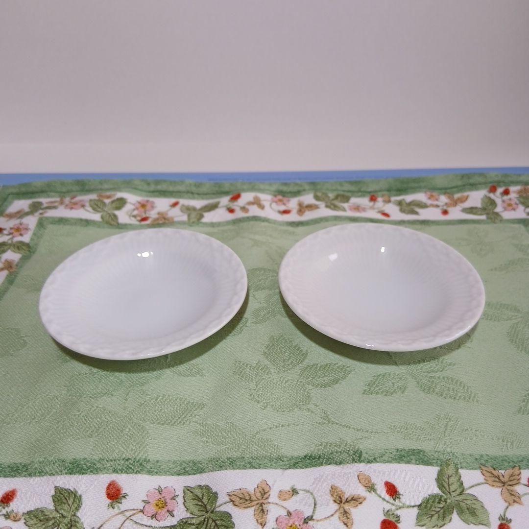 ロイヤルコペンハーゲン　ホワイトフルーテッド　ハーフレース　バタープレート　2個