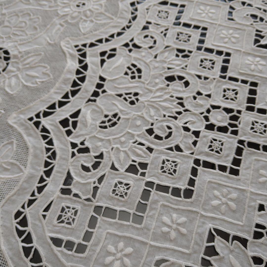 【未使用】スワトウ刺繍・テーブルクロス