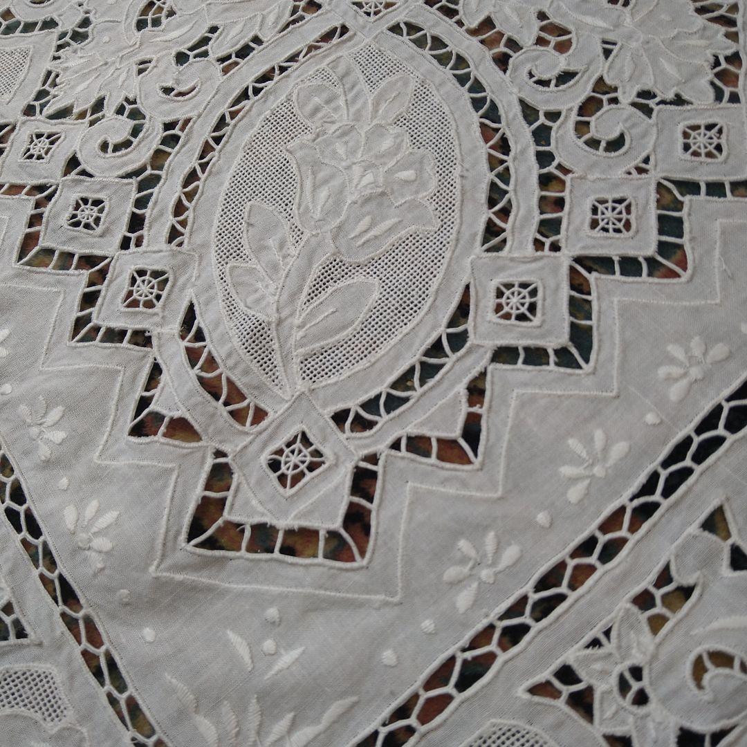 【未使用】スワトウ刺繍・テーブルクロス