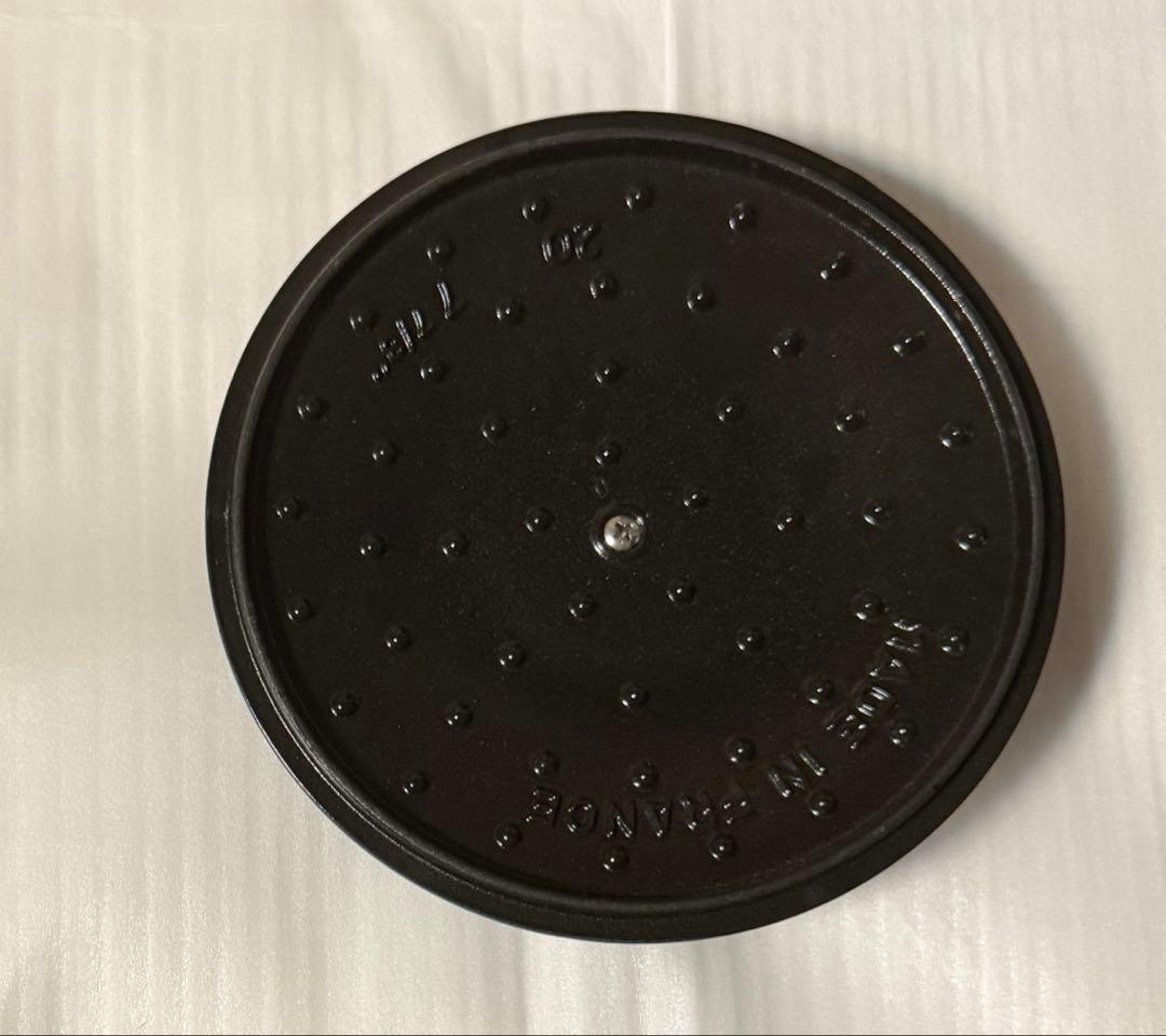 新品☆ストウブ ツイストココット ラウンド ラメール 20cm シリアルナンバー