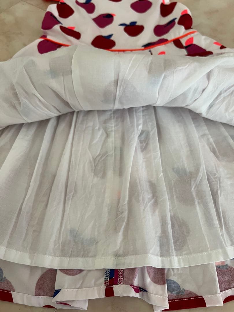 JACADI♡ りんご柄　肩フリル　ワンピース