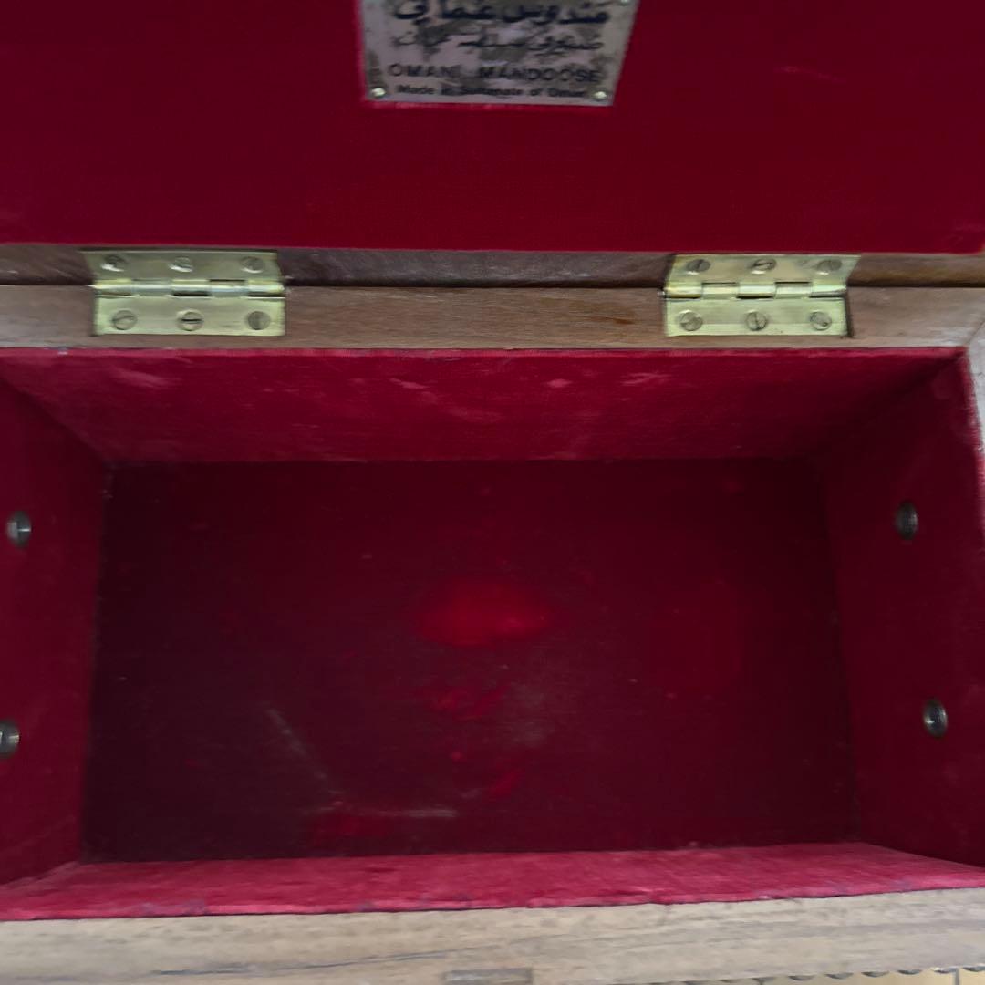 オマーン製 木彫装飾ボックス マンドゥース 宝石箱 小物入れ 伝統工芸