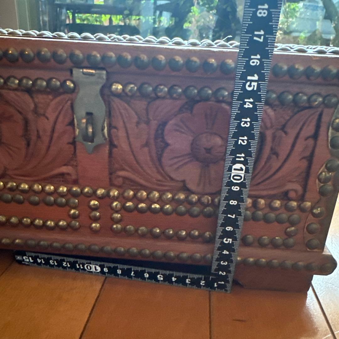 オマーン製 木彫装飾ボックス マンドゥース 宝石箱 小物入れ 伝統工芸