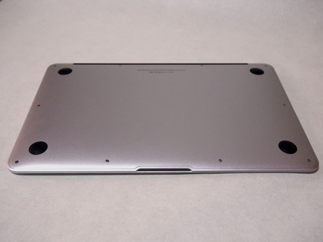 ☆☆美品 メモリ8G MacBook Air 2015 11インチA1465☆☆