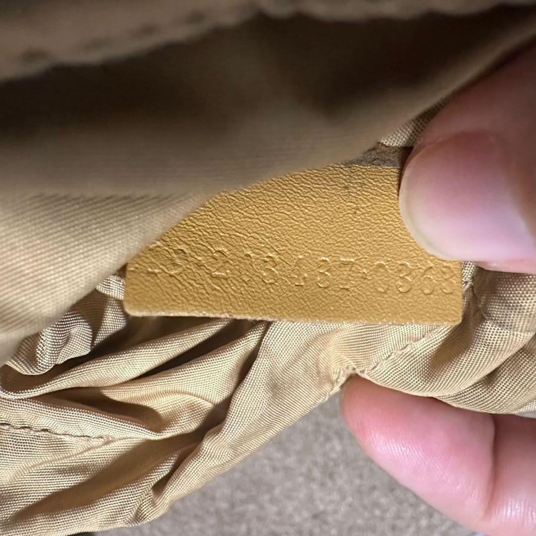 GUCCI グッチ GG柄 ボトルケース ボトルホルダー