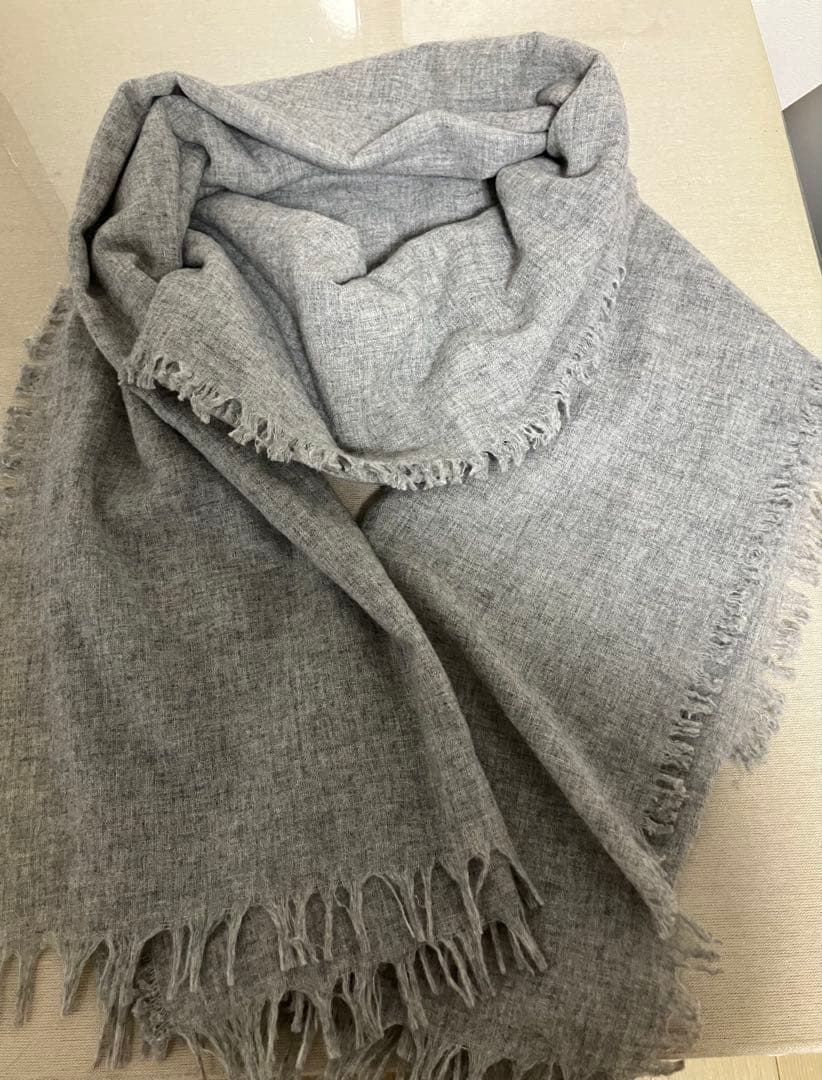 ASAUCE MÉLER ファインラムエアリーソリッドウールストール グレー