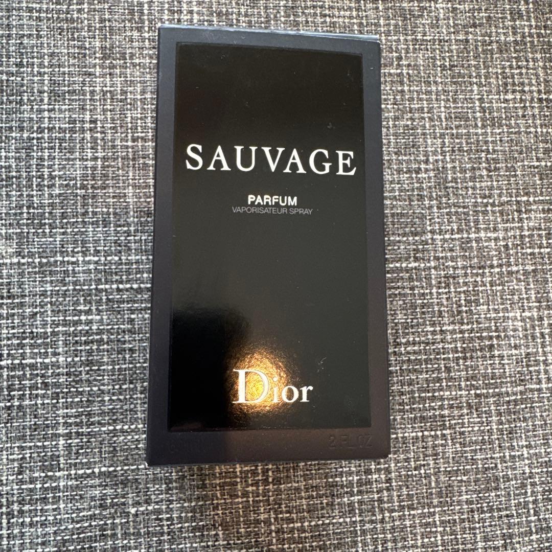 ソヴァージュ パルファン 60ml ほぼ未使用