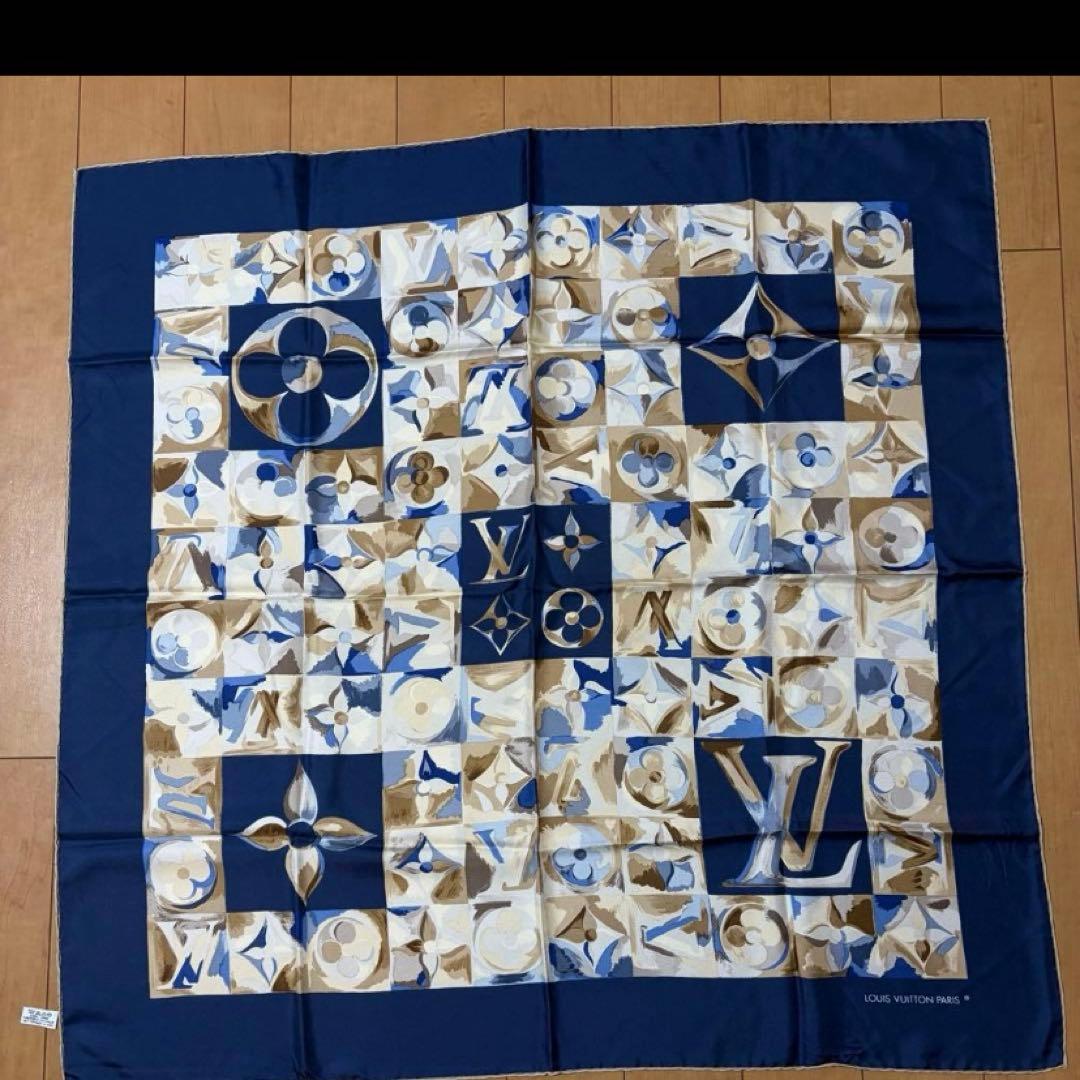 Louis Vuitton ルイヴィトン　モノグラム　大判スカーフ　シルク