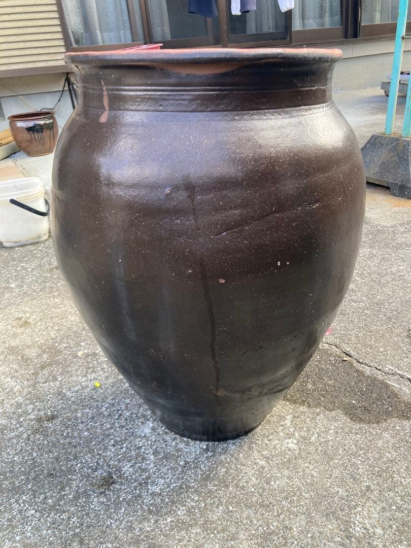 存在感抜群！時代物 陶器の大型甕 古い壺 。茶褐色。和モダン 60センチ