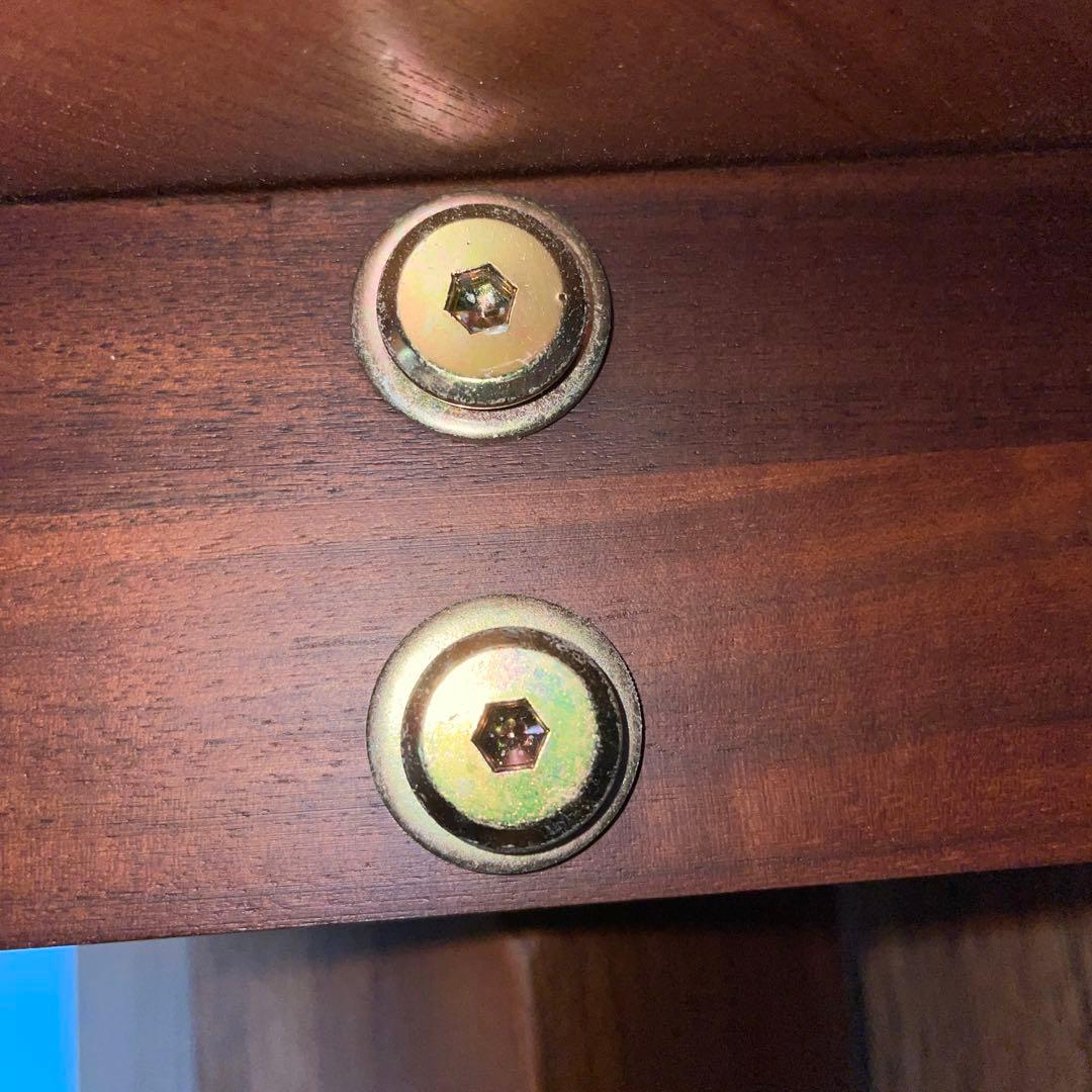 ウォールナット材のダイニングテーブルセット