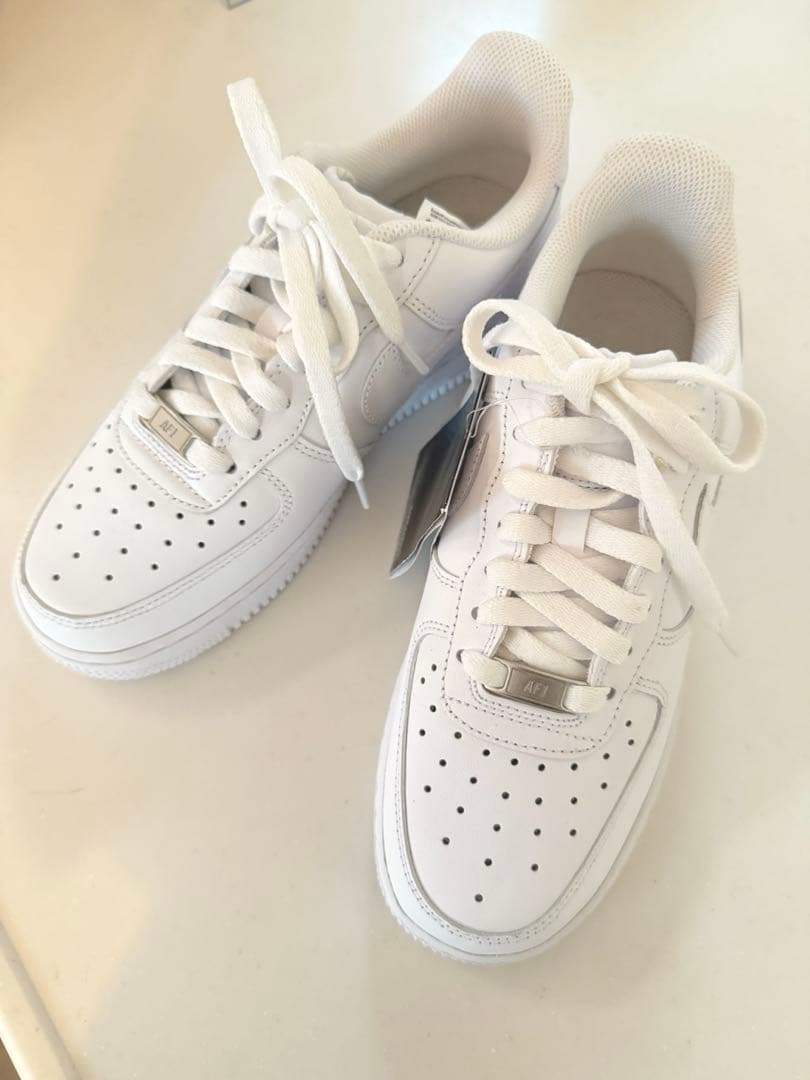 新品 Nike Air Force 1 '07 エアフォースワン 24.5cm