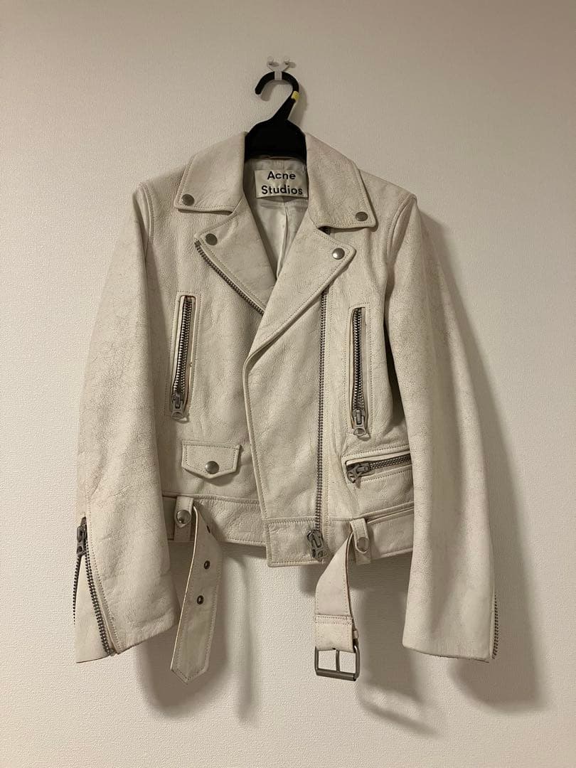 Acne Studios 牛皮ダメージ加工ライダース(白)