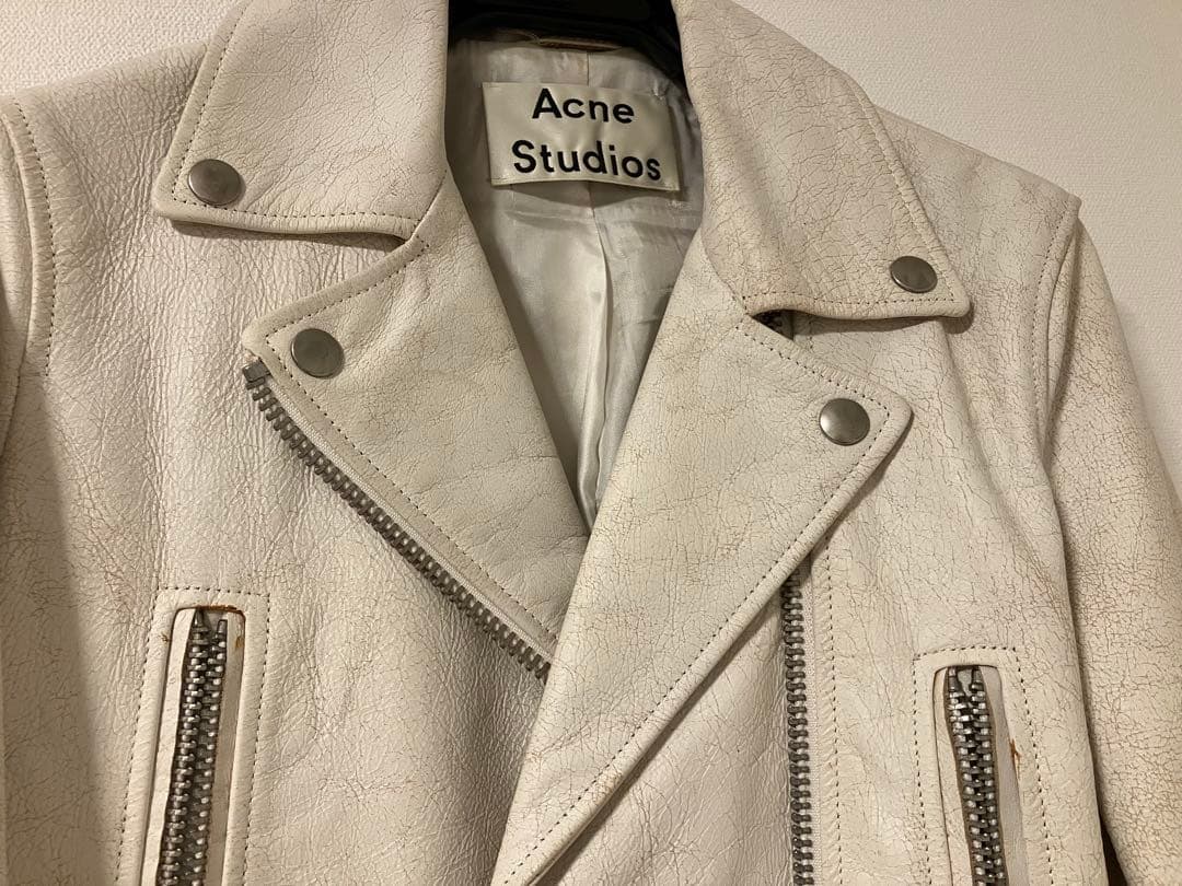 Acne Studios 牛皮ダメージ加工ライダース(白)