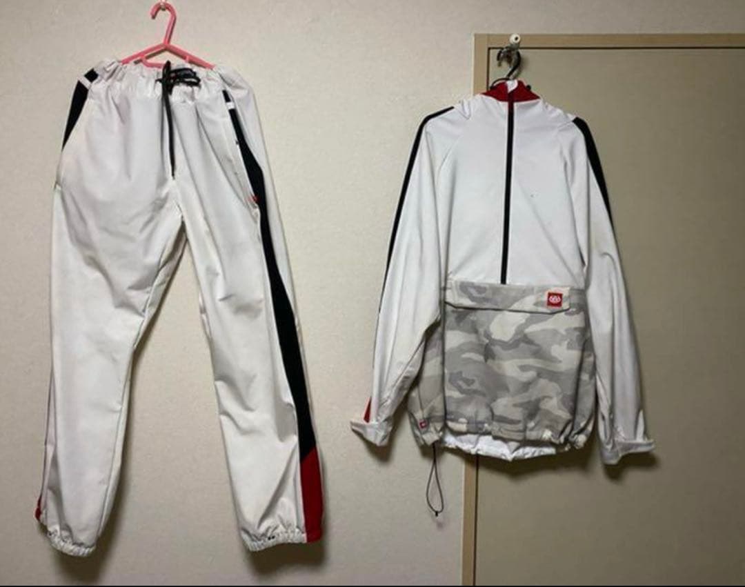 686 スノーボードウェア　上下セット