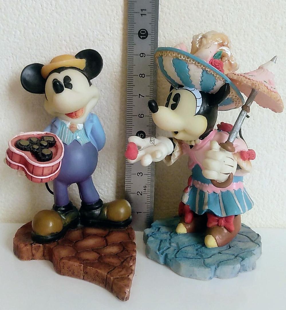 ミッキーマウス ・ ミニーマウス　　　　　エネスコ　フィギュア