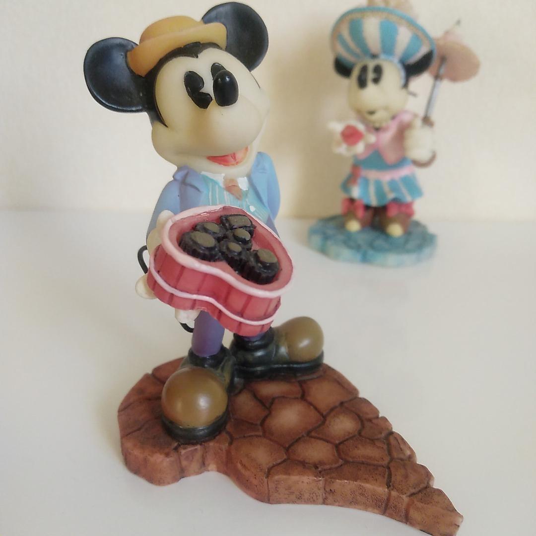 ミッキーマウス ・ ミニーマウス　　　　　エネスコ　フィギュア