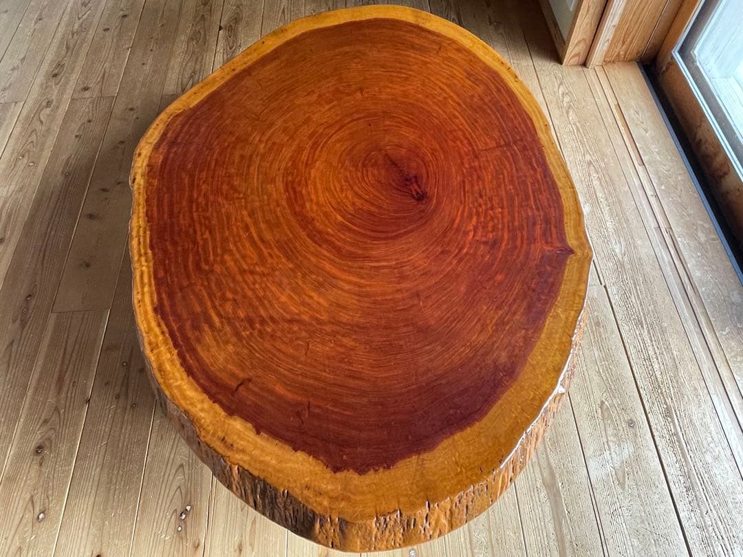 一枚板座卓 ブビンガ　テーブル　輪切り　円形木製座卓 光沢仕上げ