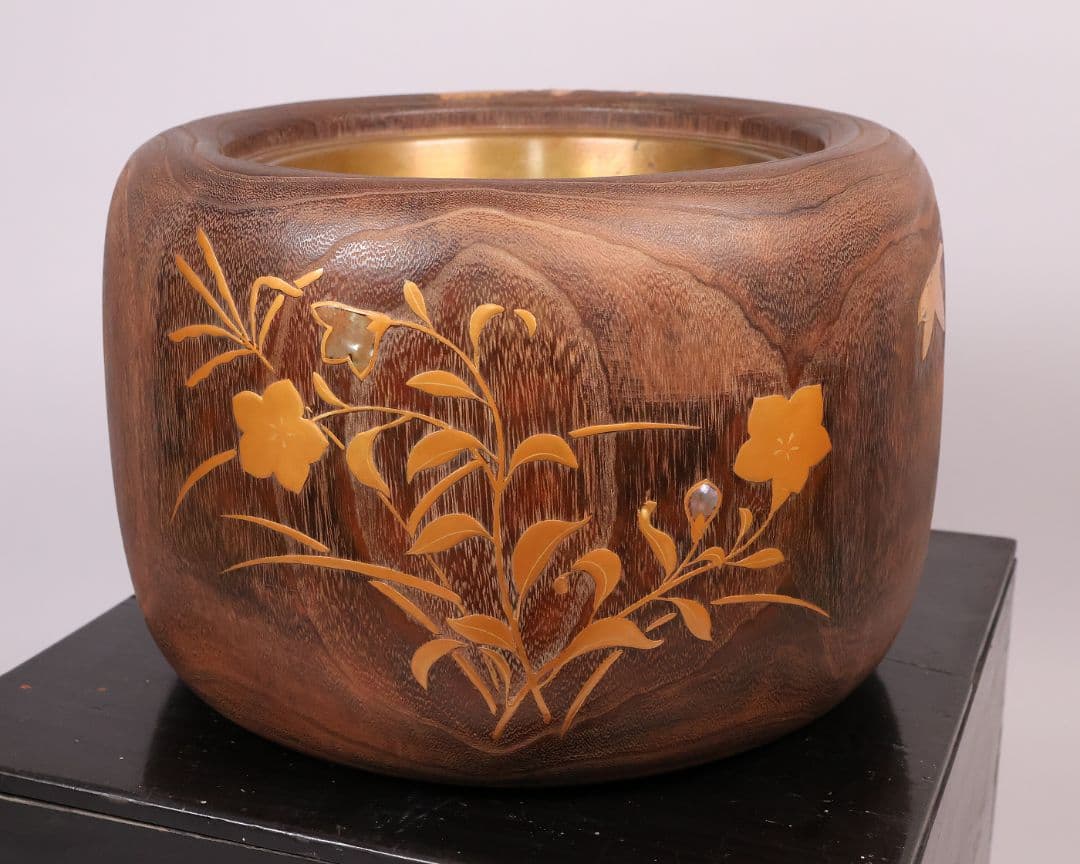 花鳥蒔絵 螺鈿細工 桐火鉢 幅31cm 高20cm 金蒔絵 漆芸 草花【MB68