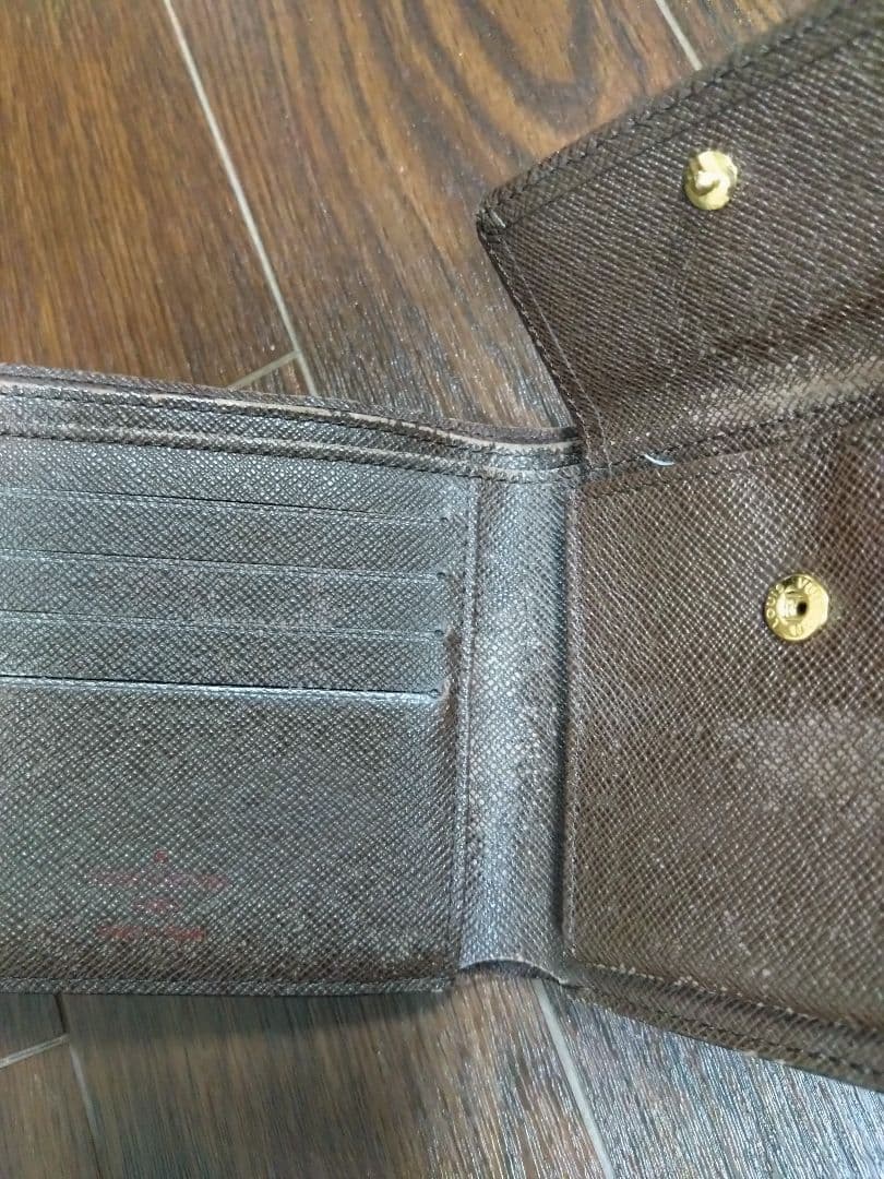 ルイ・ヴィトン ダミエ 二つ折り財布