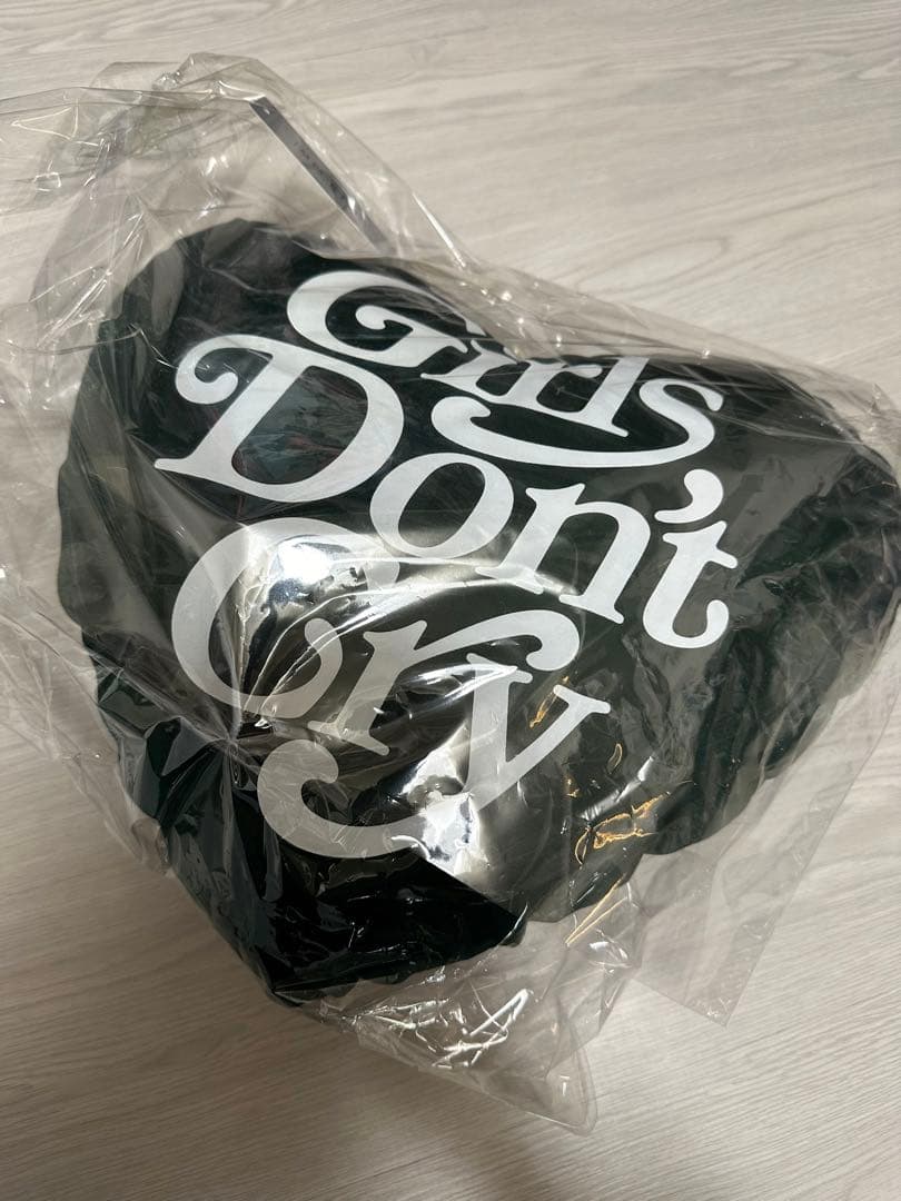 マ*ス様 Girls Don’t Cry GDC Angel Logo Pill