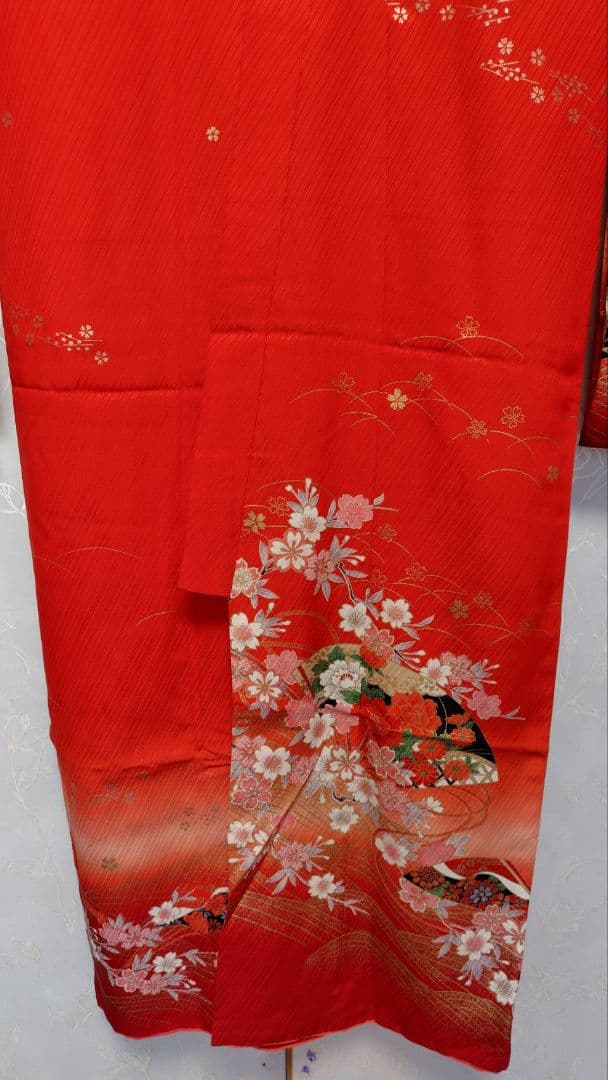 RK549子供着物着丈136センチ裄丈57センチ重ね襟付き綺麗美品7歳前後用