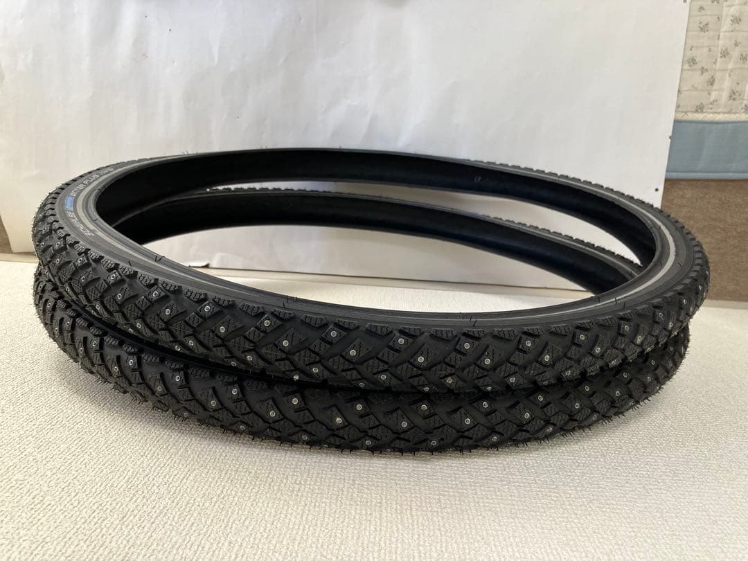 SCHWALBEマラソンウインタープラス 26HE×1.75