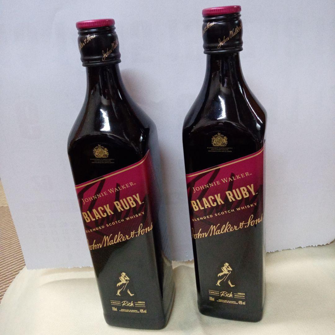ジョニーウォーカーブラックルビー　700ml 2本セット