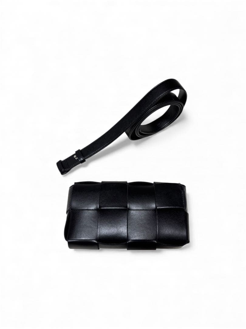 【美品】BOTTEGA VENETA カセット クロスボディバッグ ブラック