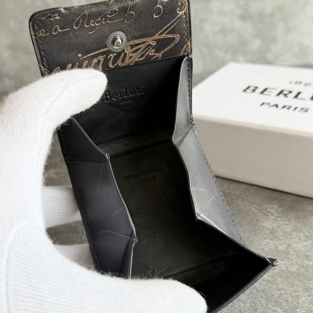 ⭐️ベルルッティ⭐️コアマキシ カリグラフィ レザー ケース ブラウン