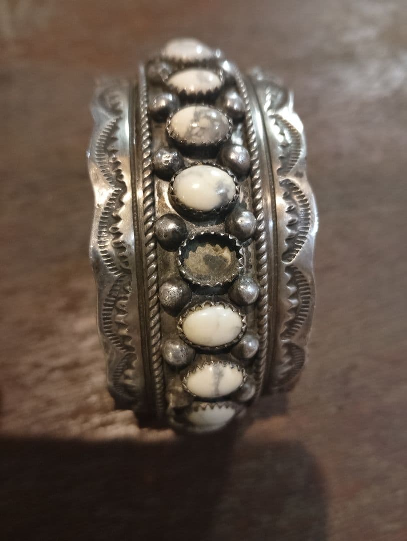 ま*】様 総重量57.7g　ホワイトバッファロー特注ブレス　ナバホ　ズニ　キムタ